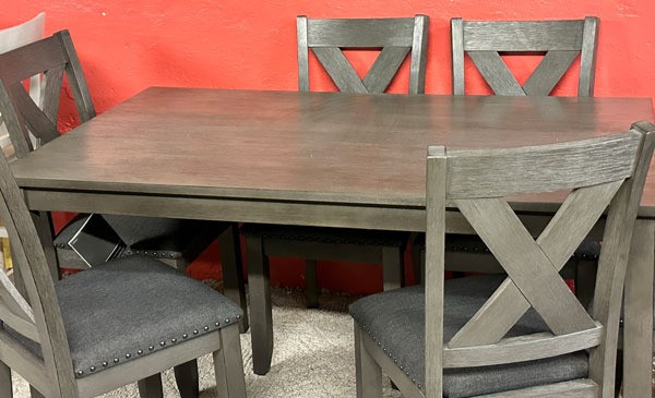 table chairs2